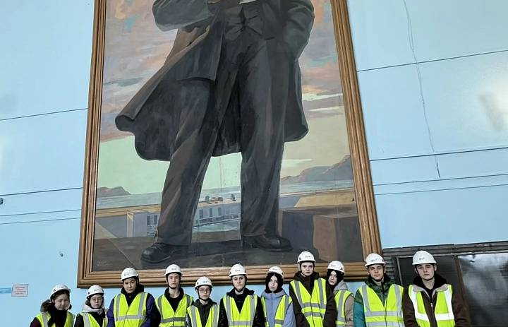 Увлекательная экскурсия школьников-участников «Энергосмены» на Иркутскую ГЭС