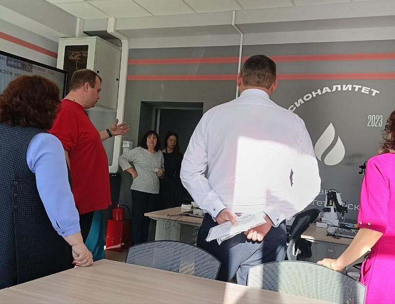 Обучающая экскурсия «ПроВЕРЬ!» для родителей