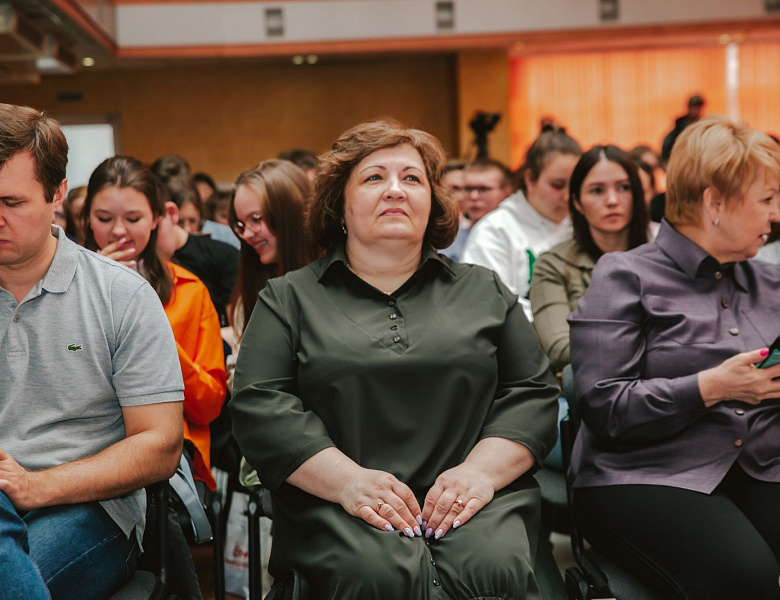 Волонтеры на открытии ЭНЕРГОШКОЛЫ!              